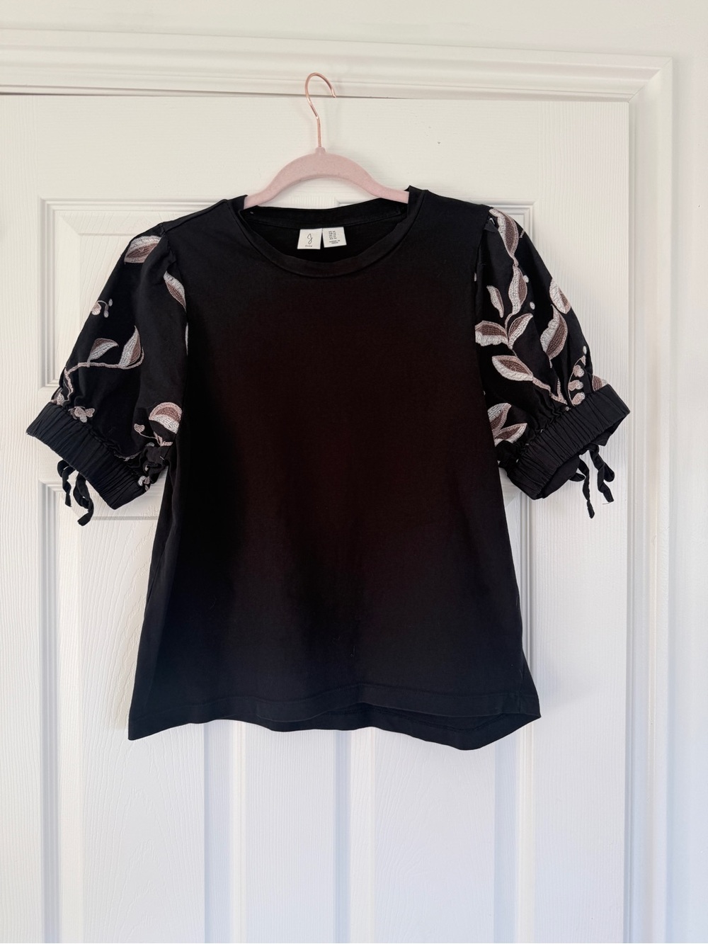 Joie Black Embroidered Puff Sleeve Tee Tie Cuff Crew Neck Top Size M